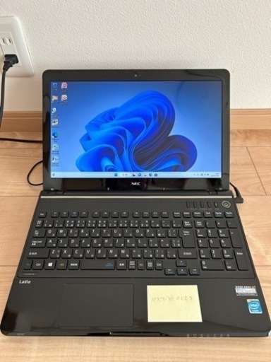 【値引不可】NEC ノートパソコン LaVie S LS150/N 黒(数十秒で起動)