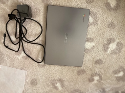 ノートパソコン　タブレットASUS Chrome Book