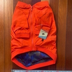 犬の服　オレンジ袖付き　未使用の画像