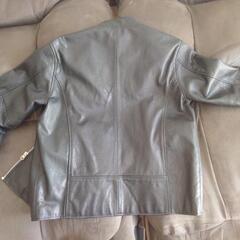 革ジャンの画像