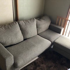 【譲り先決まりました】3人掛けソファ