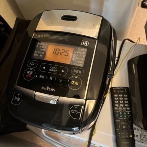 炊飯器、電子レンジ、テレビ