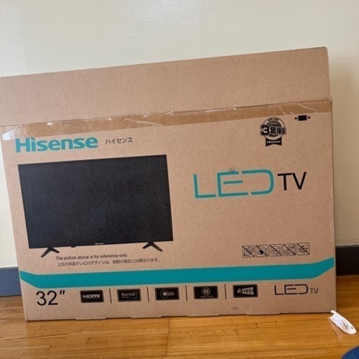 ハイセンス　32インチテレビ　テレビ台付き