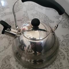 何か取り引きの方無料    1Lくらいのやかん