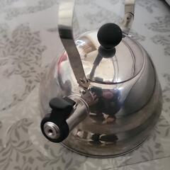 何か取り引きの方無料    1Lくらいのやかんの画像