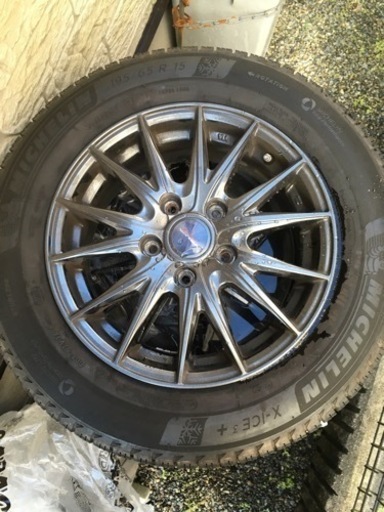 （購入決まりました）15インチ　ホイール付スタッドレス4本セット