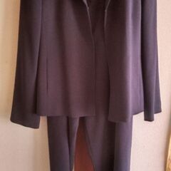 14号のパンツスーツです！