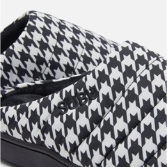 【新品】SUBUサンダルの画像