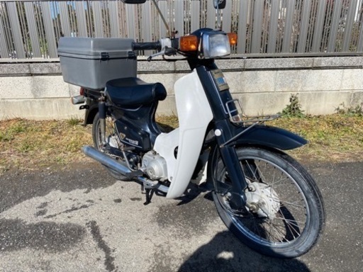 ☆30周年記念特別記念車スーパーカブ50.最上級グレード『custom』バッテリー・プラグなど新品交換で快調です☆