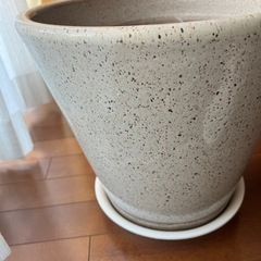 植木鉢  高さ32cm  美品ですの画像