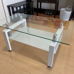 ガラス机　決まりました。