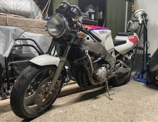 fzr400 4台まとめて、レストアベース