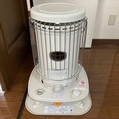 コロナ　灯油ストーブ　2022年製　ホワイト コロナ 灯油ストーブ 2022年製 ホワイト コロナ 灯油ストーブ 2022年製