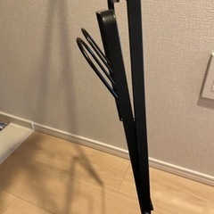 スリッパラック黒の画像