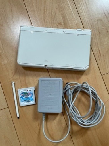 NEW ニンテンドーNew 3DS ホワイト＋充電器 ゲームソフト
