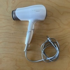 Hitachi Nanosilky ドライヤー