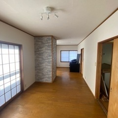 3DK貸家❗️駐車場広々🚗設備全てリフォーム済み✨