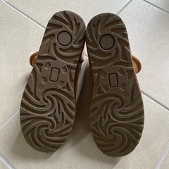 ムートンブーツの画像