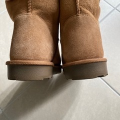 ムートンブーツの画像