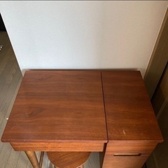 emo. Dresser ドレッサーの画像