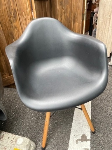 イームズチェアリプロダクト品(肘掛け付き)
