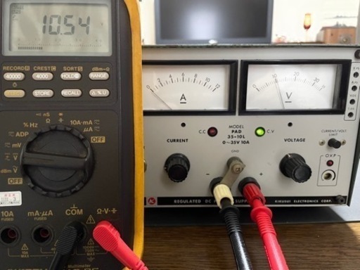 菊水　定電圧DC電源　0-35V 10A