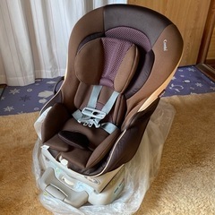 combi チャイルドシート