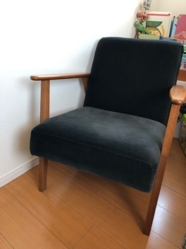 【値下げ2000円】IKEAの椅子。ほぼ新品です。