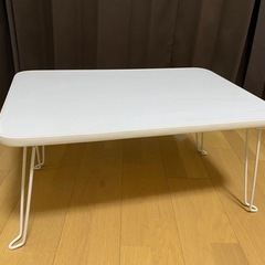 ★鏡面折りたたみテーブル