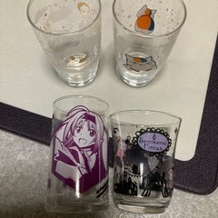 ガラスコップ4個　アニメ　クジ景品の画像