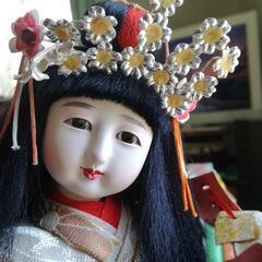 かわいい顔の雛人形