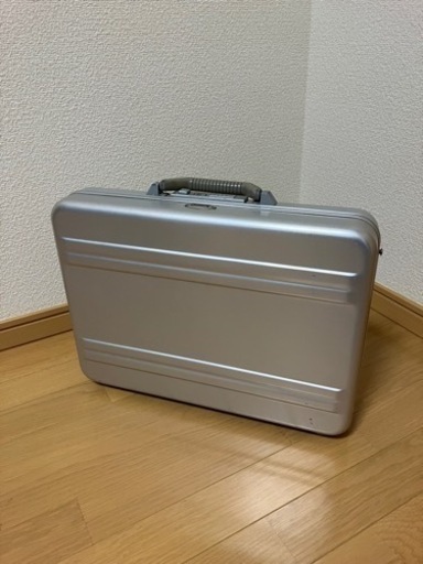 ゼロハリバートンPCケース