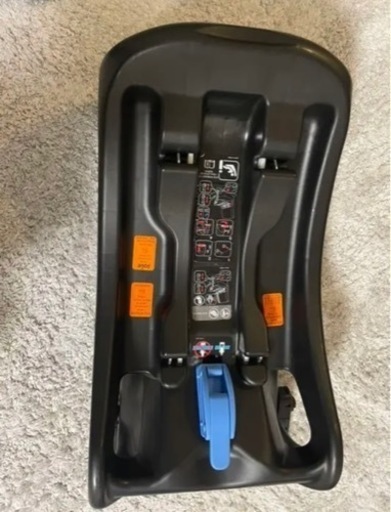 （取引中）使用短期間　多機能チャイルドシートとベース