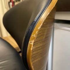 タイヤ付きチェアの画像