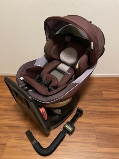 Combi ネルーム チャイルドシート 0~4歳頃