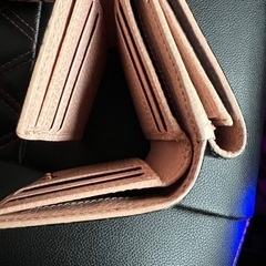 値下げしました。GUCCIの折りたたみ財布