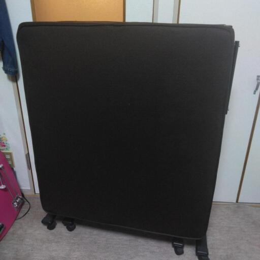 商談中   折りたたみシングルベッド