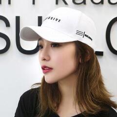 ホワイト　カジュアルコーデ キャップ 韓国 オルチャン 男女兼用 E1