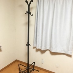 レトロ風ポールハンガー？　たぶんIKEA 差し上げますの画像