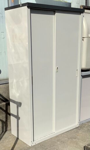 GREEN LIFE 物置 屋外用 HS-162 スライド扉 鍵付き【ユーズドユーズ名古屋天白店】J2398