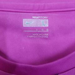 ナイキ　Tシャツの画像