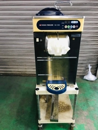 アイスクリームマシン(台付き)