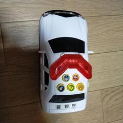 パトカー（動作確認済）、電動シャワー（ジャンク品）の画像