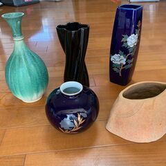花器や花瓶をさしあげます