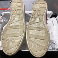 PRADA エナメルスニーカー　23.5くらいの画像