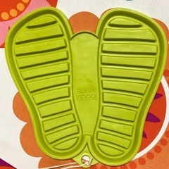 【値下】② Sanni Shoo / Shoo.pad 未使用品 知育 シューズマット フロアマット 靴トレイ 乾燥と汚れキャッチャーマット サイズS (米国靴サイズ1歳まで) ライム の画像