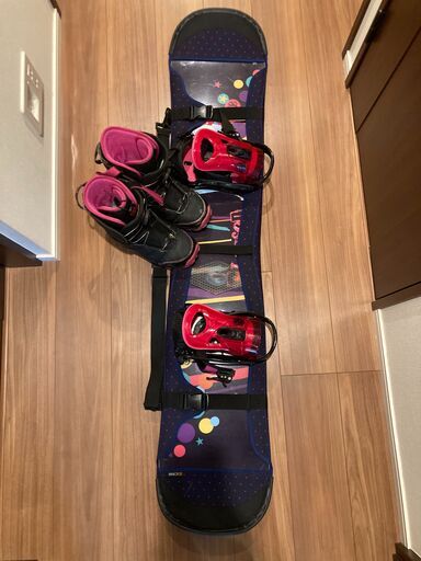 SWIVEL - スノーボード　(145cm)　ビンディング付き・ブーツ(24.0cm)・カバーセット(板橋区)
