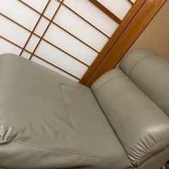 ソファの画像