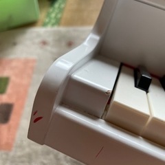 KAWAI ミニピアノP-32（アイボリー）の画像