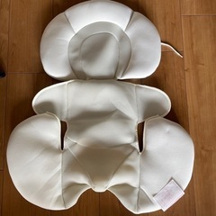 チャイルドシート　エールべべ　クルットプレミアムの画像